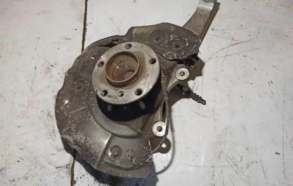 BMW 5 F10 F11 Front wheel hub