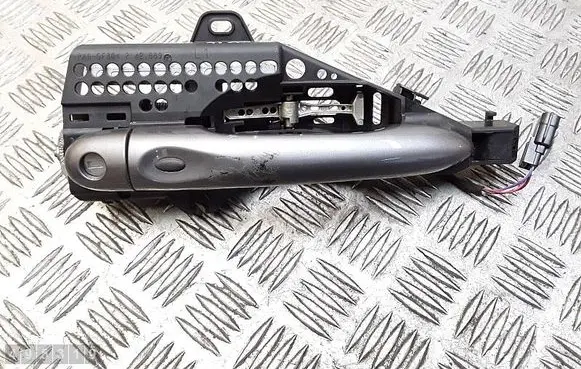 Renault Captur Front door exterior handle 242889e
