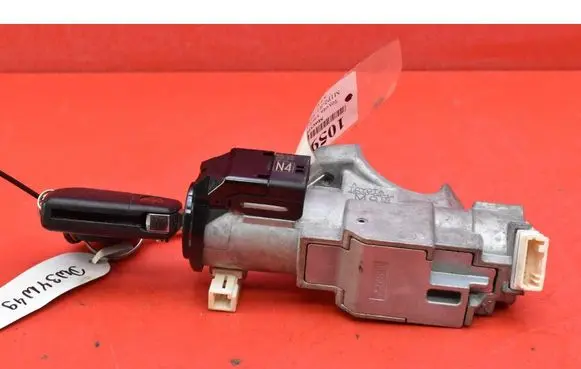 Toyota Yaris Ignition lock 450200214