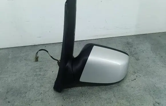 Ford Focus C-MAX Front door electric wing mirror 015847E11