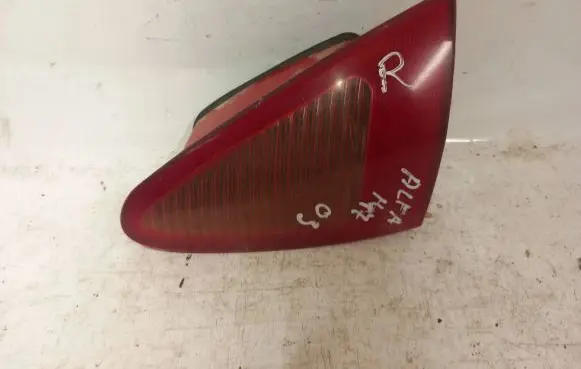 Alfa Romeo 147 Rear/tail lights 46556346