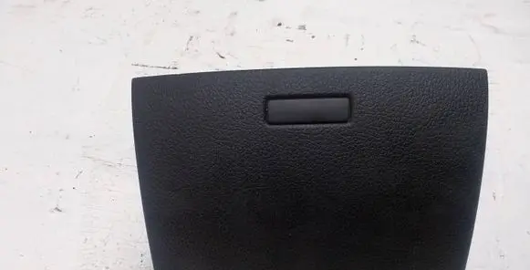 Volkswagen Touareg II Glove box central console 7P6857922