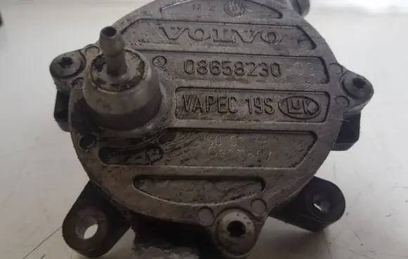 Volvo S60 Vacuum pump 08658230