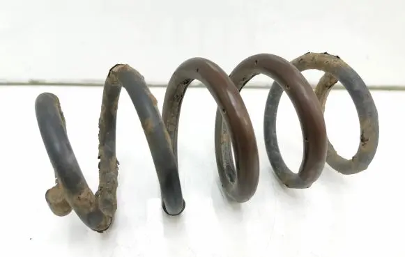 Toyota RAV 4 (XA30) Rear coil spring