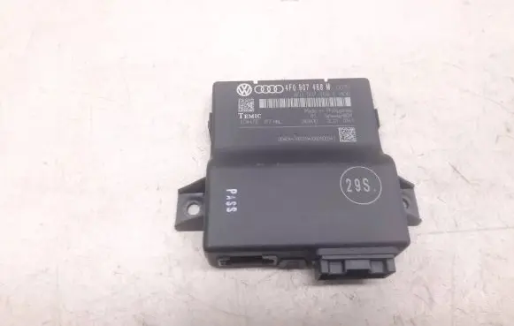 Audi A6 S6 C6 4F Gateway control module 4F0907468M 4F0907468F 404476