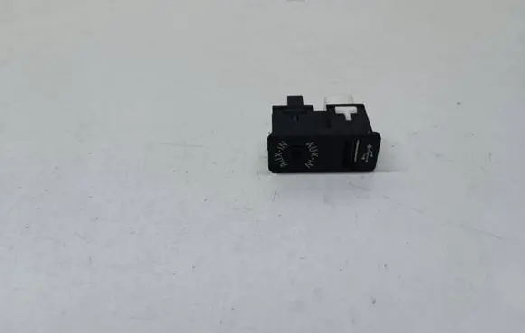 BMW 3 GT F34 AUX in-socket connector 9229246