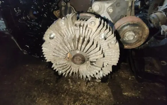 Nissan Navara D40 Viscous fan clutch 