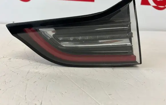 Tesla Model Y Tailgate rear/tail lights 150208800C CJW2215900007595AA