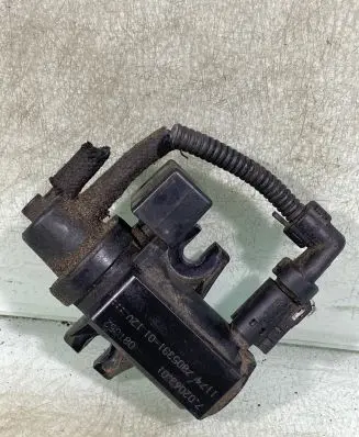 BMW 3 E90 E91 Turbo solenoid valve 70206301 1174780539101