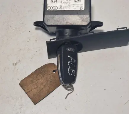 Audi A6 S6 C6 4F Ignition lock 4F0909131 33301301 4F0910131