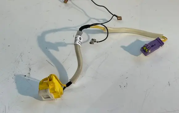 Skoda Yeti (5L) Airbag squib ring wiring 1K0971564