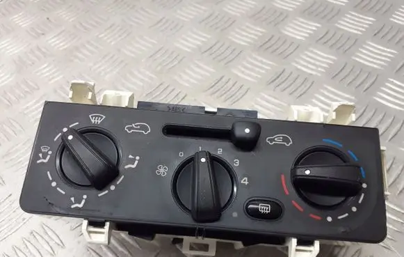 Citroen C3 Interior fan control switch F664477S