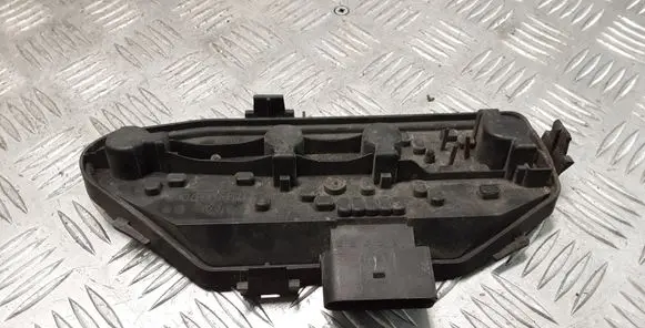 Volkswagen Transporter - Caravelle T5 Tail light bulb cover holder 7H0945257A