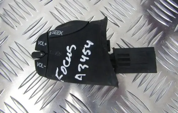 Ford Focus Multifunctional control switch/knob 98ab14k147ac g952a