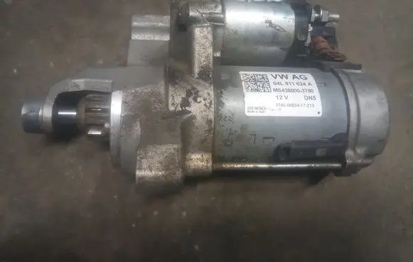 Audi A5 Starter motor 04L911024A