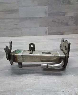 Volvo XC60 EGR valve cooler 30637142 006813