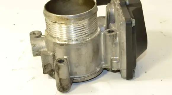 Volkswagen PASSAT B6 Throttle valve A2C83076000