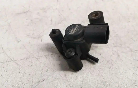 Mercedes-Benz C W205 Air pressure sensor A0101537228 0261230440