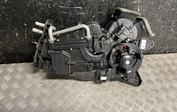 Ford Explorer VI Interior heater climate box assembly housing L1MH18D283DE