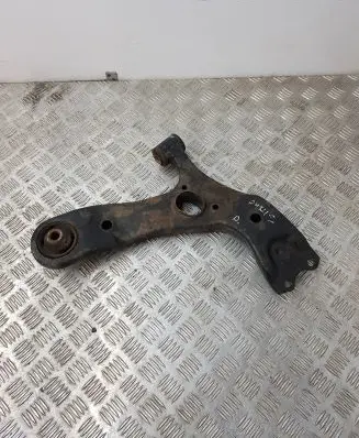 Toyota Auris E180 Front lower control arm/wishbone
