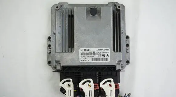 Peugeot 508 Engine control unit/module 9806707280 0281019823