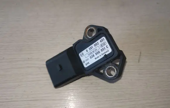 Volkswagen Multivan T5 Air pressure sensor 0281002401 038906051C