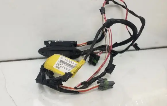 Mercedes-Benz ML W163 Rear door wiring loom A1635403010