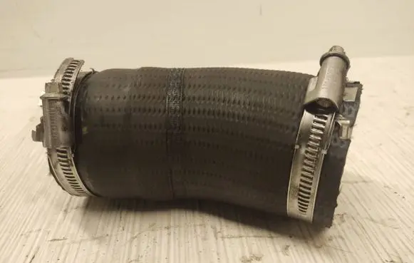 Land Rover Range Rover Evoque L538 Intercooler hose/pipe GJ326K863AA