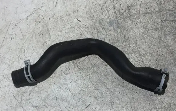 Ford Courier Engine coolant pipe/hose JT768B274DC