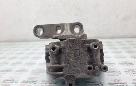 Volkswagen PASSAT B7 Gearbox mount 1K0199262CR