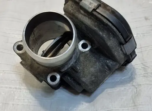 Ford Focus Throttle body valve 28098656