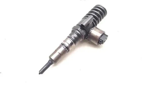 Audi A3 S3 8P Fuel injector 03G130073B 0414720403