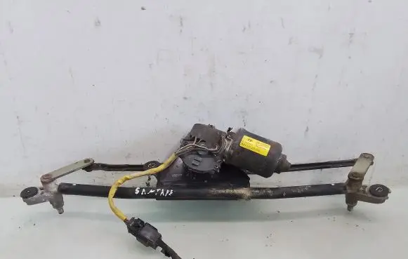 Hyundai Santa Fe Front wiper linkage and motor 9811026100