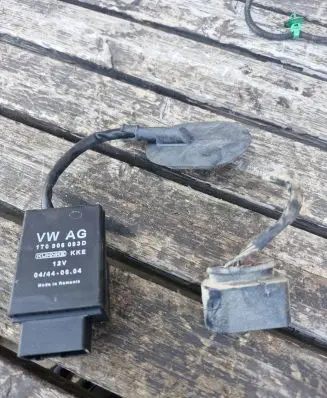 Volkswagen Touran I Sensor 1T0906093D 04440604
