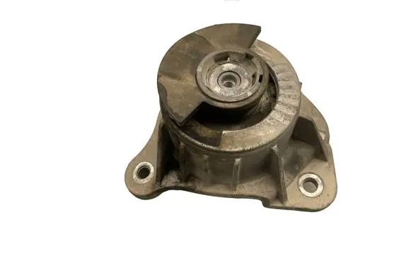 Mercedes-Benz Vito Viano W447 Engine mount bracket A4472410013