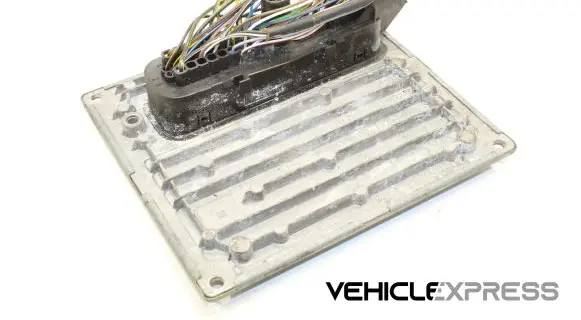 Ford C-MAX I Engine control unit/module 4M5112A650HJ