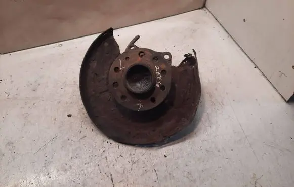 Opel Zafira A Rear wheel hub