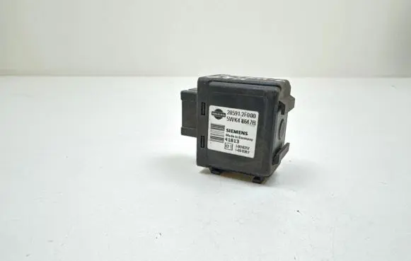 Nissan X-Trail T30 Immobilizer control unit/module 285912F000 41813 5WK48647B