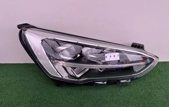 Ford Focus Headlight/headlamp JX7B-13E014-AE