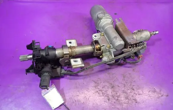Opel Corsa D Power steering pump 13205208AJ