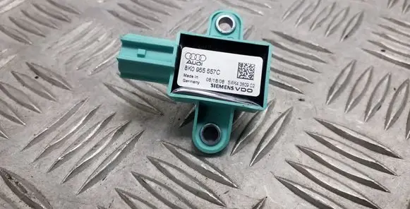Audi A4 S4 B8 8K Airbag deployment crash/impact sensor 8K0955557C