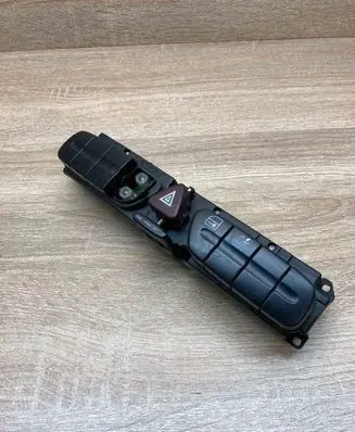 Mercedes-Benz C W203 Hazard light switch 2038215679 USED