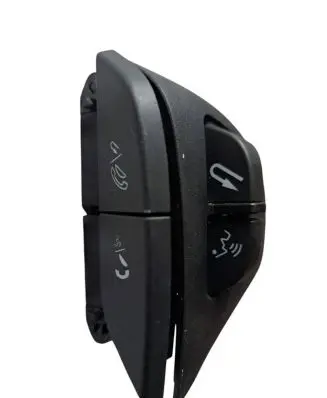 Steering wheel buttons/switches