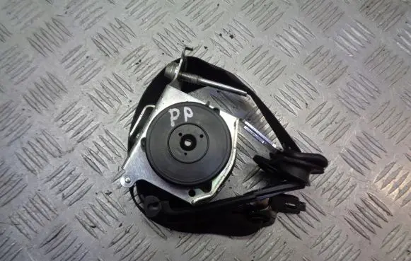 Opel Meriva B Front seatbelt