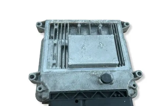 KIA Ceed Engine ECU kit and lock set 391192B040 0261S05832