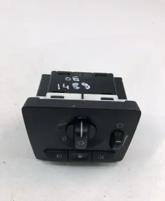 Volvo V50 Light switch 30739299