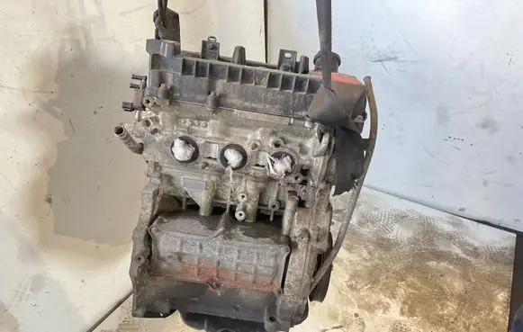 Mitsubishi Colt Engine