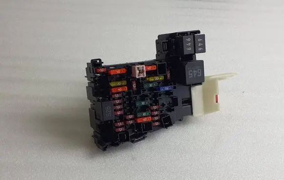 Audi Q2 - Fuse module 5Q0937615C P59240