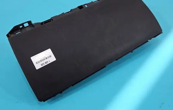 Glove box