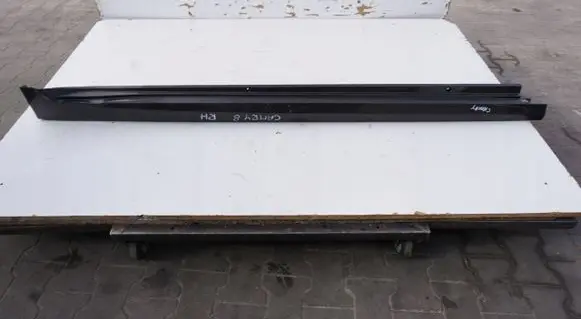 Toyota Camry VIII XV70 Sill LISTWANAKADKA